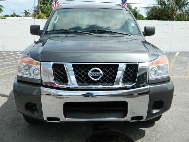 Nissan Titan 2009 photo 2