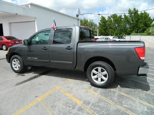Nissan Titan 2009 photo 5