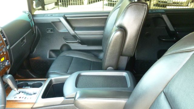 Nissan Titan 2009 photo 8