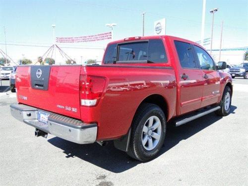 Nissan Titan 2010 photo 1