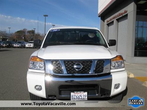 Nissan Titan 2010 photo 1