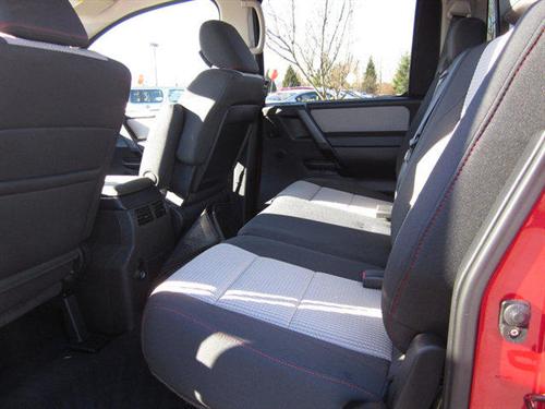 Nissan Titan 2010 photo 3