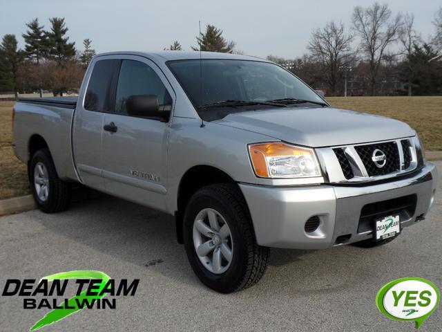 Nissan Titan 2010 photo 2