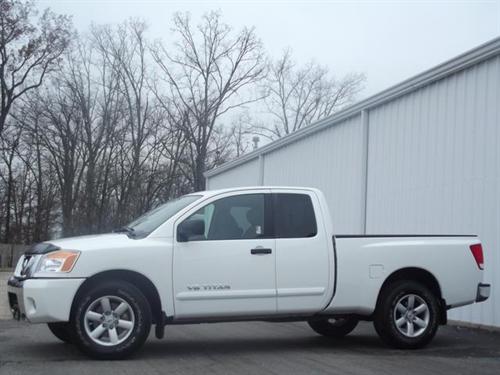 Nissan Titan 2010 photo 3
