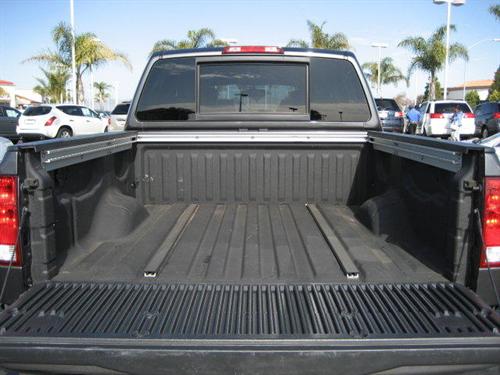Nissan Titan 2010 photo 4