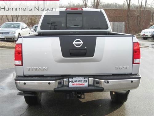 Nissan Titan 2010 photo 4