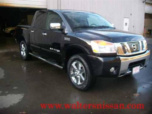 Nissan Titan 2010 photo 3