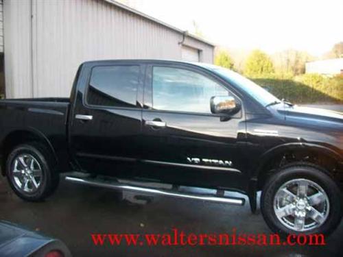 Nissan Titan 2010 photo 4