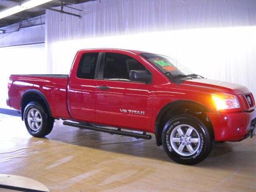 Nissan Titan 2010 photo 1
