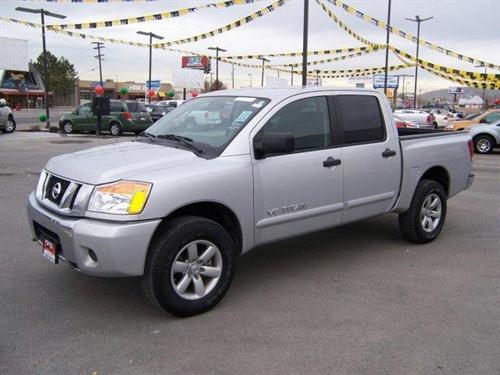 Nissan Titan LX Minivan Other