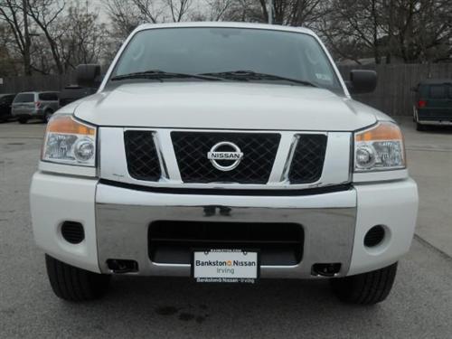 Nissan Titan 2010 photo 1