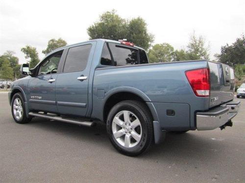 Nissan Titan 2010 photo 4