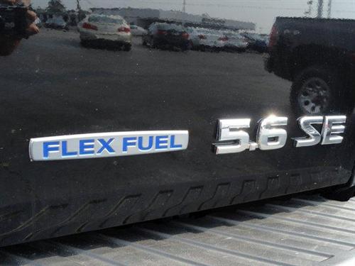 Nissan Titan 2010 photo 1