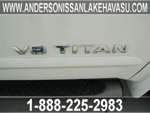 Nissan Titan 2010 photo 1