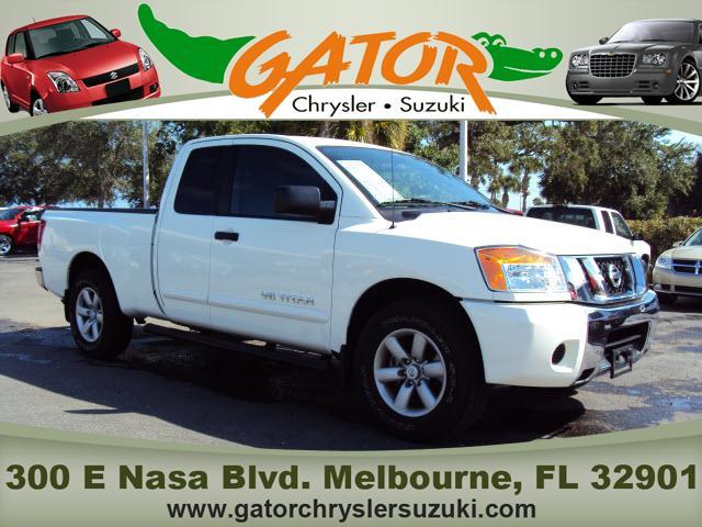 Nissan Titan 2010 photo 1