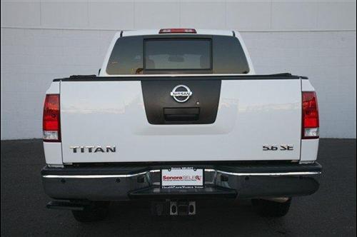 Nissan Titan 2010 photo 1