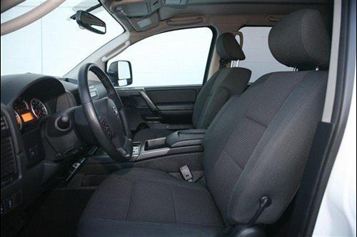 Nissan Titan 2010 photo 4