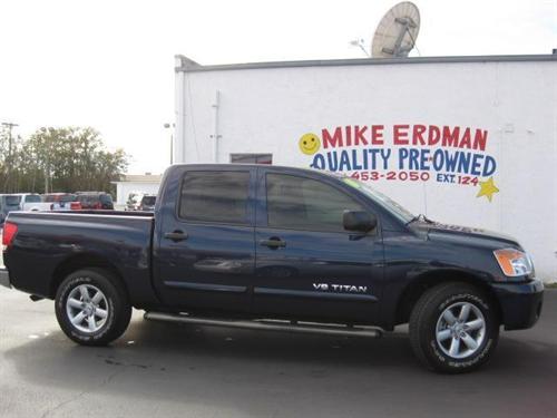 Nissan Titan 2010 photo 1