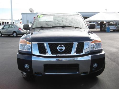 Nissan Titan 2010 photo 5