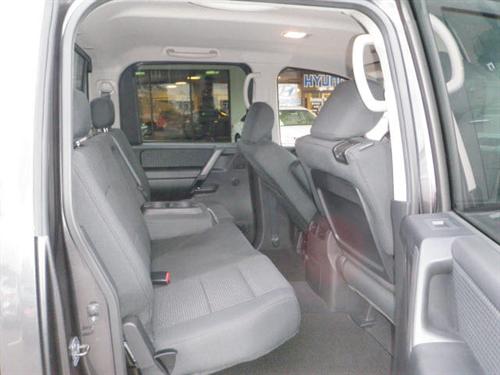 Nissan Titan 2010 photo 4