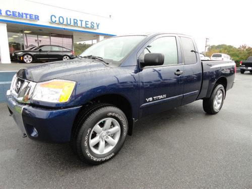 Nissan Titan SE Other