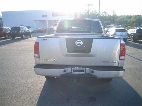 Nissan Titan 2010 photo 5