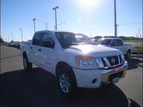 Nissan Titan SE Other