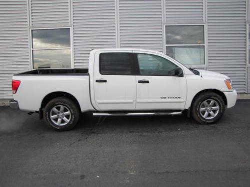 Nissan Titan 2010 photo 1