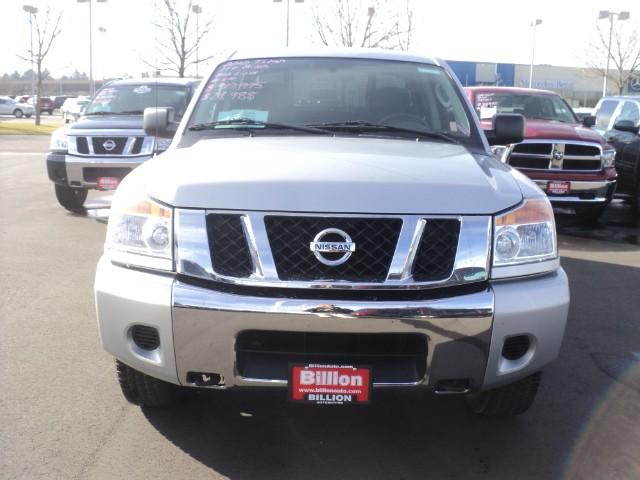 Nissan Titan 2010 photo 1