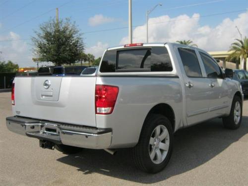 Nissan Titan 2010 photo 2