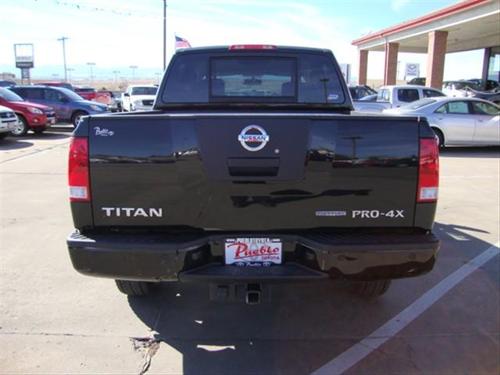 Nissan Titan 2010 photo 3