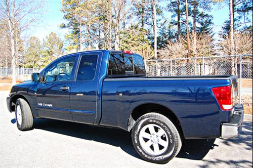 Nissan Titan 2010 photo 3