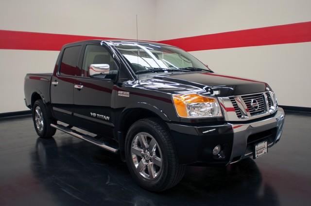 Nissan Titan 2010 photo 2