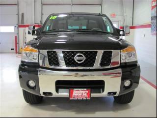 Nissan Titan 2010 photo 1