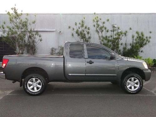 Nissan Titan 2010 photo 1
