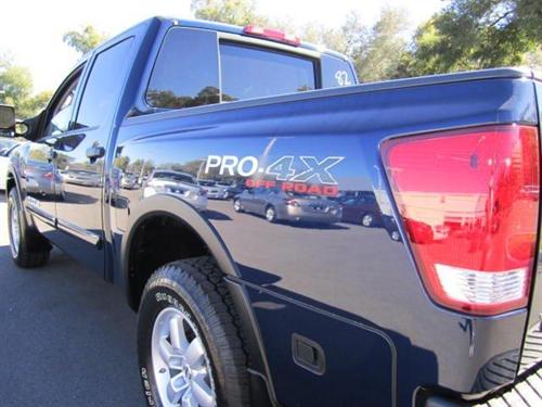Nissan Titan 2010 photo 4
