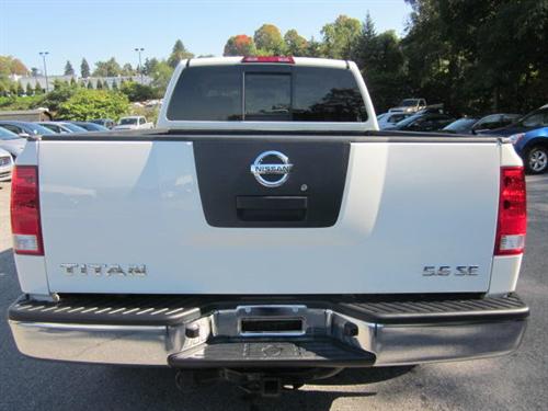 Nissan Titan 2010 photo 3