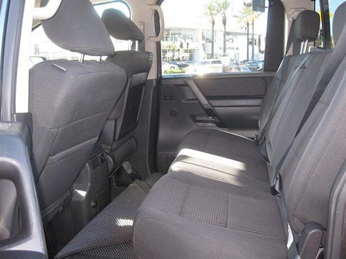 Nissan Titan 2010 photo 4
