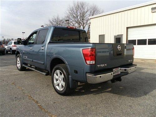 Nissan Titan 2010 photo 4