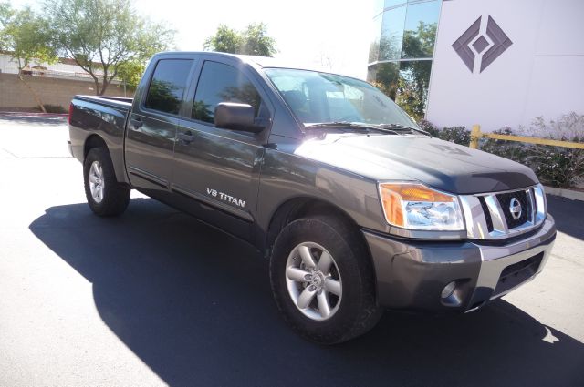 Nissan Titan 2010 photo 4