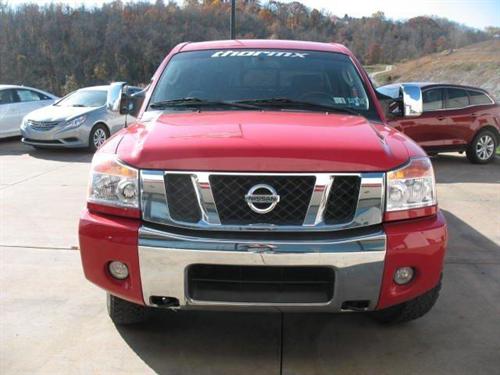 Nissan Titan 2010 photo 1