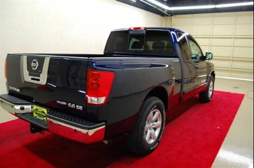 Nissan Titan 2010 photo 5