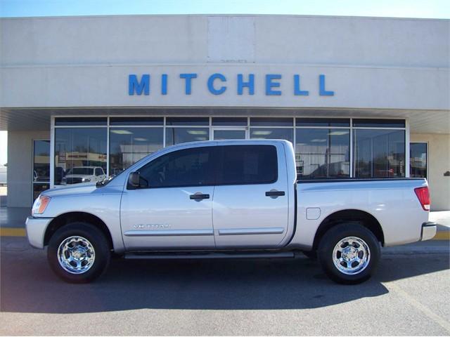 Nissan Titan W/nav.sys Pickup