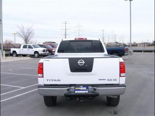 Nissan Titan 2010 photo 3