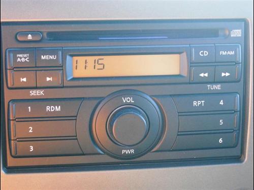 Nissan Titan 2010 photo 3