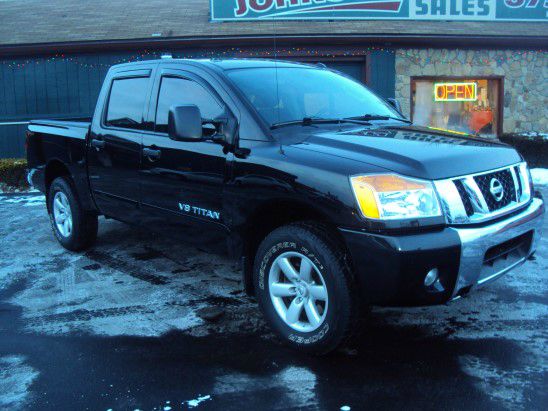 Nissan Titan 2010 photo 4