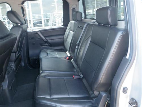 Nissan Titan 2010 photo 3