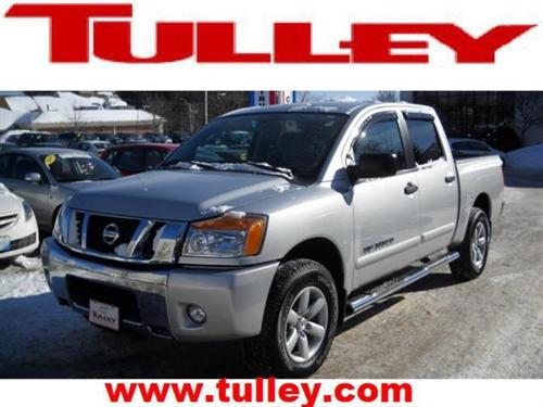 Nissan Titan Overland Hemi/ Navigation Other