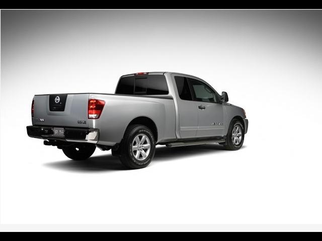 Nissan Titan 2010 photo 3