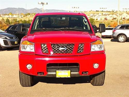 Nissan Titan 2010 photo 1